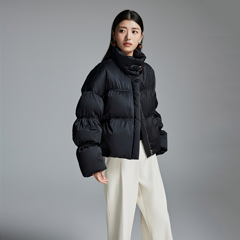 泡芙羽绒服女款2025新款白鸭绒保暖加厚立领黑色面包服外套超好看