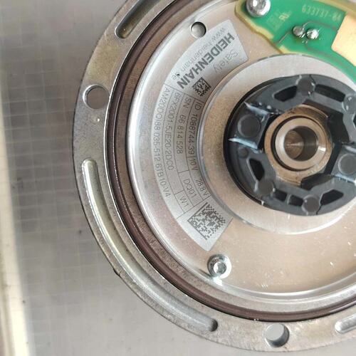 议价西门子编码器6FX2001-5JE20-2DC0成色不错可维修