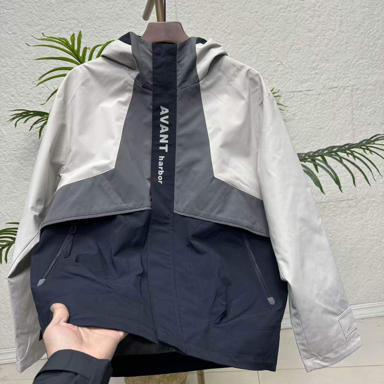 好货！撤柜剪标男装春秋商务休闲新款连帽防风工装拼接夹克外套