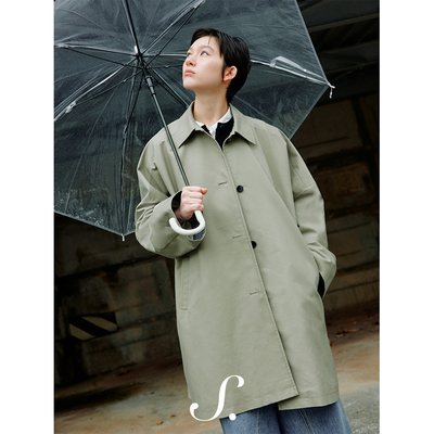 麦绿色中长款廓形风衣