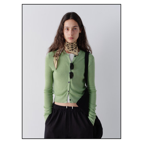 shyshy“短巧羊毛开衫”三色短巧修身羊毛羊绒可单穿开衫