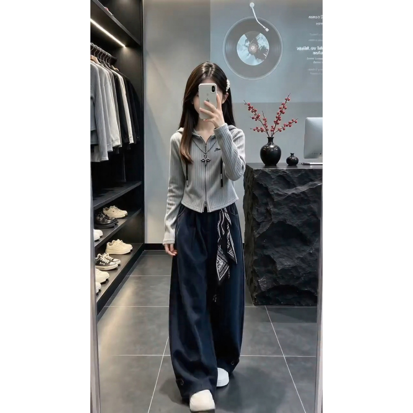 女童秋套装2026新款女大童独特漂亮条纹开衫上衣儿童工装裤两件套