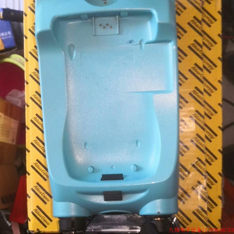 拍前询价:德鲁克DRUCK压力校验仪底座PV622手压泵气泵 成色如图