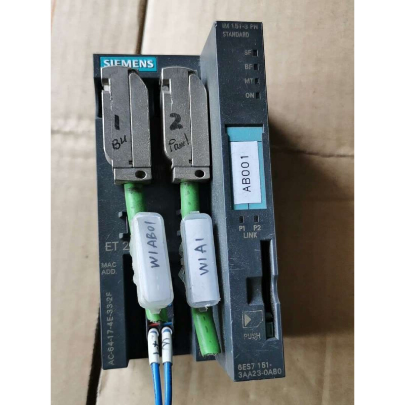 拍前询价：6ES7151-3AA23-0AB0实物壳子破损上电