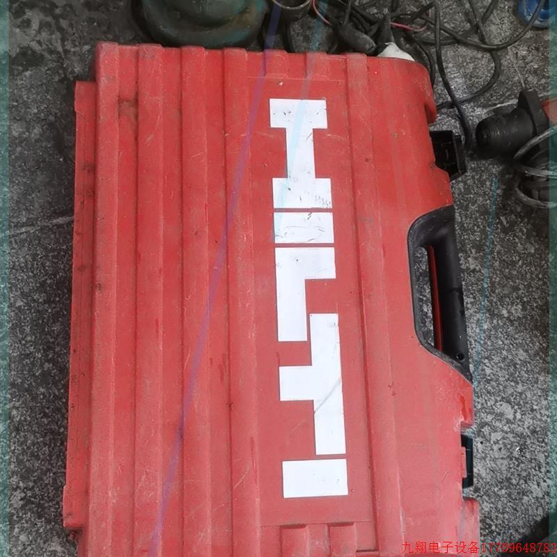 拍前询价:TE2-A箱子一只