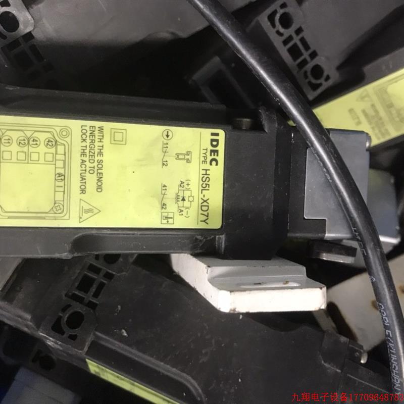 拍前询价:和泉IDEC安全门继电器HS5L-XD7Y