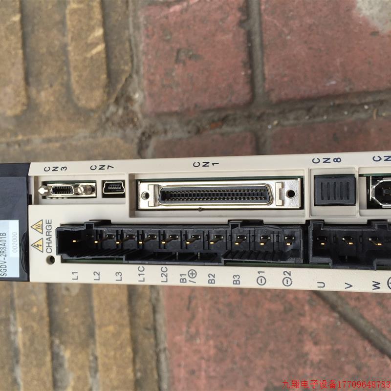 拍前询价:安川伺服器SGDV-2R8A01B002000 400W现货