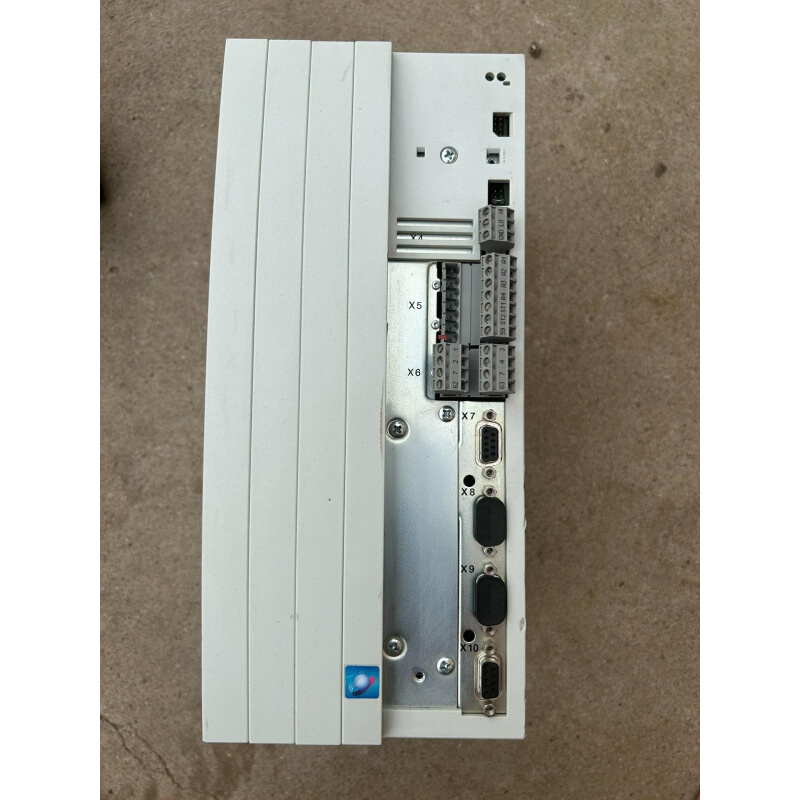 拍前询价：伦茨驱动器EVS9326-ES，功能正常，成色如图，议价，有