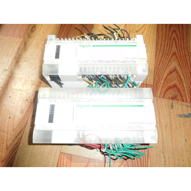 拍前询价：二手 二手 施耐德PLC TM218LDA40DRPHN 实物图询价