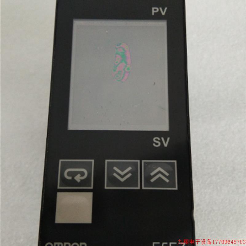 拍前询价:/ 温控器 E5EZ-R3 E5EZ-Q3