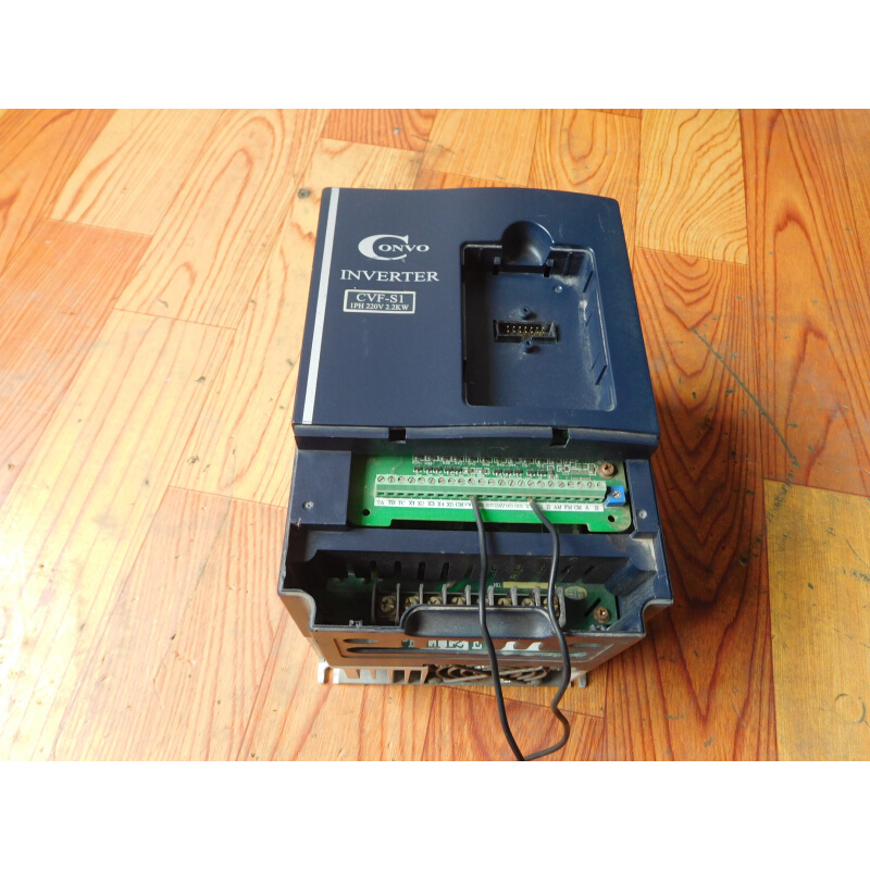 拍前询价：原装拆机 康沃变频器 CVF-S1-2S0022B/2.2KW220V