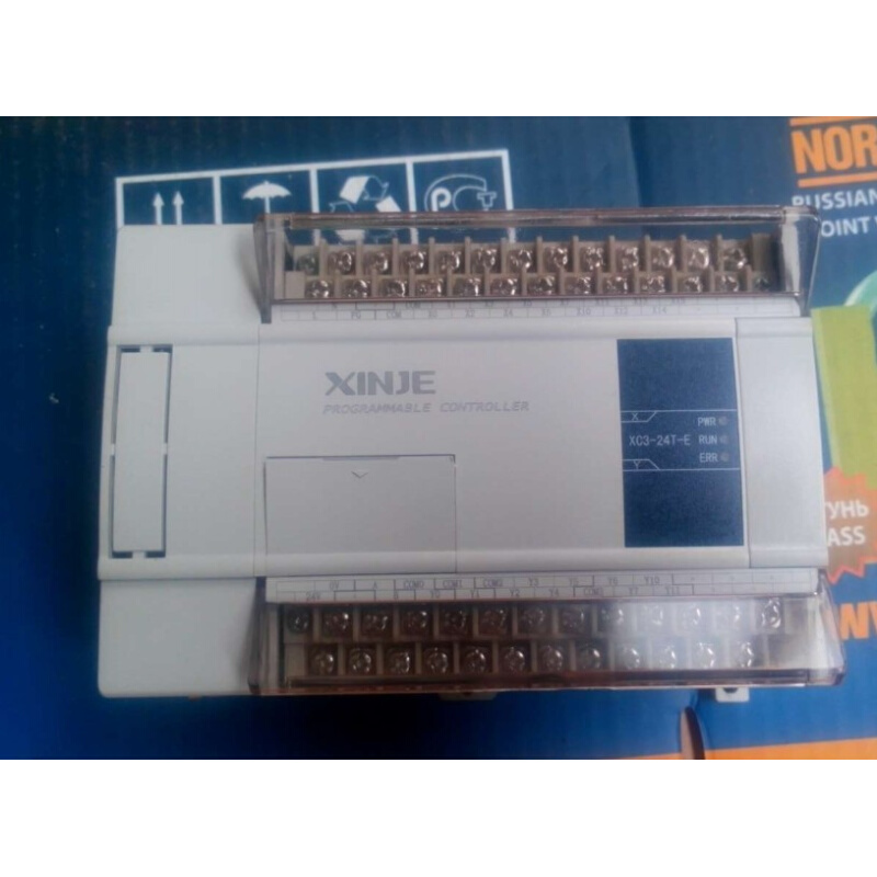 拍前询价：信捷PLC XC3-24T-E 220V 可编程控制器 9成新 14入10出