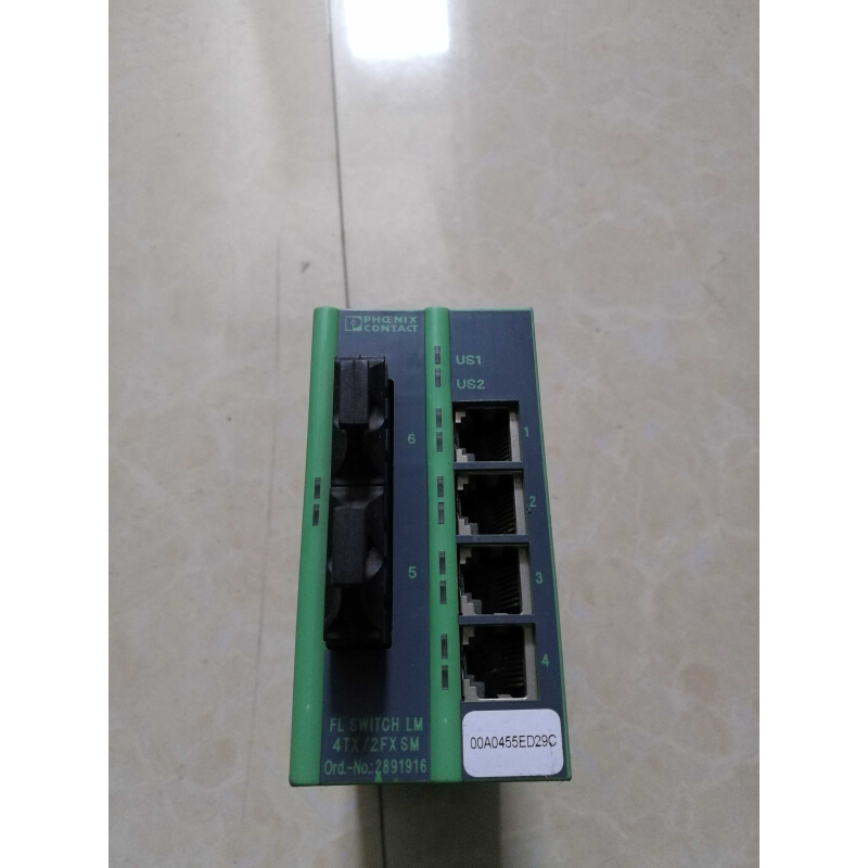 拍前询价：二手实图 菲尼克斯交换机 FL SWITCH LM 4TX/2FX SM 实
