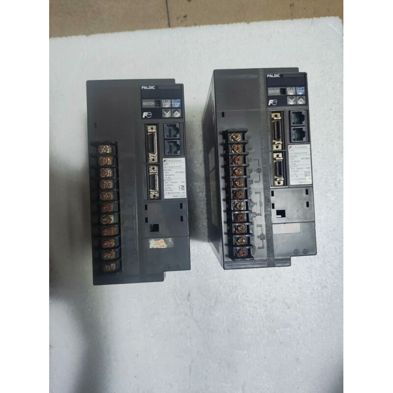 拍前询价：[议价]富士2000W驱动器，RYC202C3-VVT2。 剩一台，