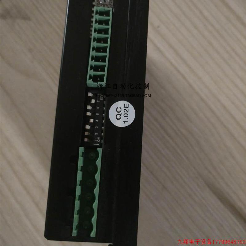 拍前询价:Y2SSR8 步进驱动器 二手的。8-9新 测试好。