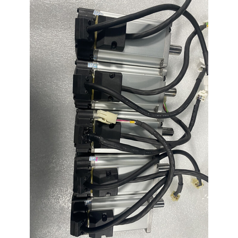 拍前询价：[议价]A5电机400w MHMD042G1U 成色漂亮 功能包