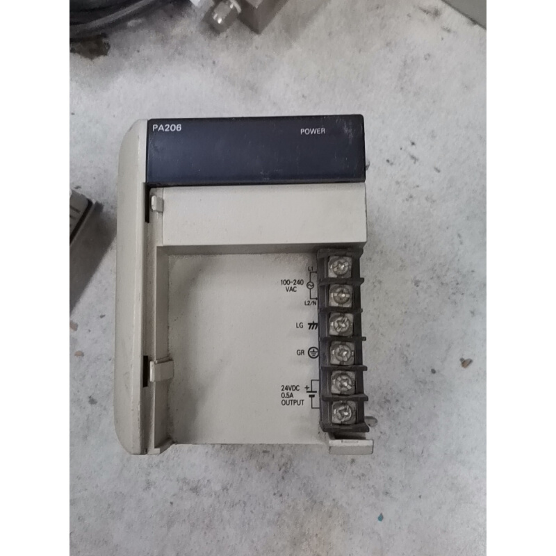 拍前询价：CQM1-PA206电源，pa206电源，没包装没盖。
