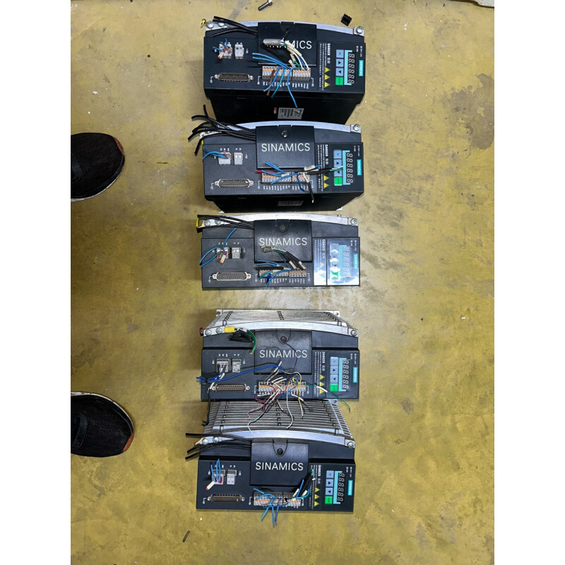 拍前询价：(议价)V60伺服驱动器V60 CPM60.1（6SL3210