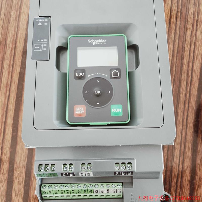 拍前询价:施耐德变频器ATV610主板 EAV52811 V1.2 EAV10987