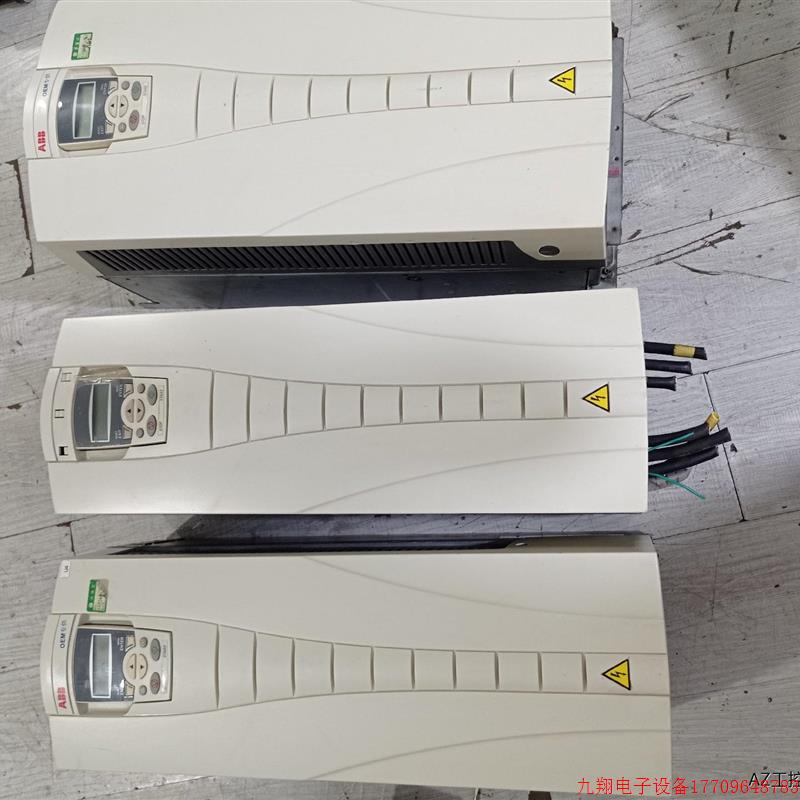 拍前询价:ABB变频器,ACS510-01-072A-4,37KW,两