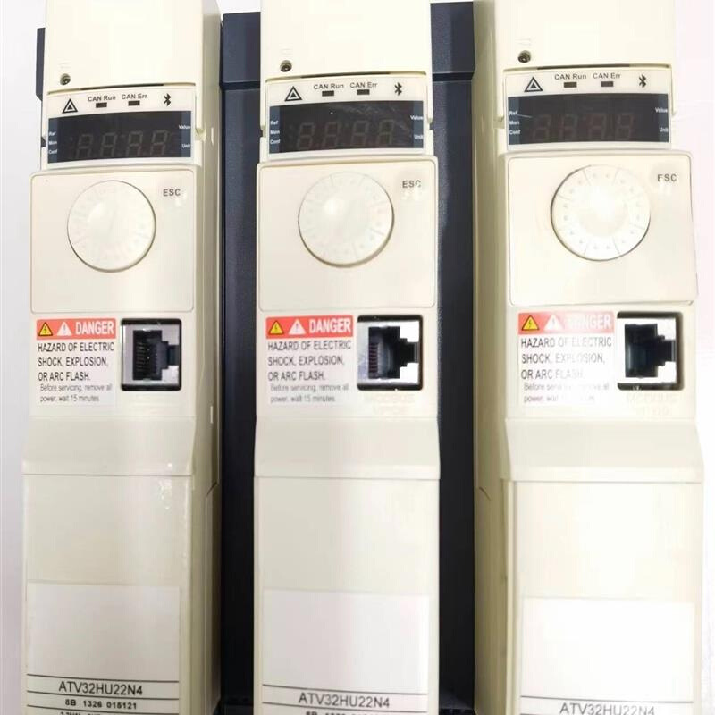 拍前询价：拆机施耐德变频器ATV32HU22N4  2.2KW 380议价议价