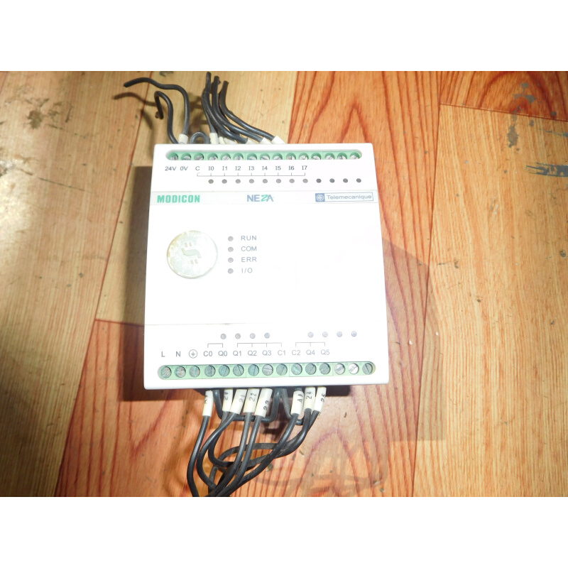 拍前询价：二手 二手 原装拆机施耐德 PLC TSX08CD08R6AS 实物图