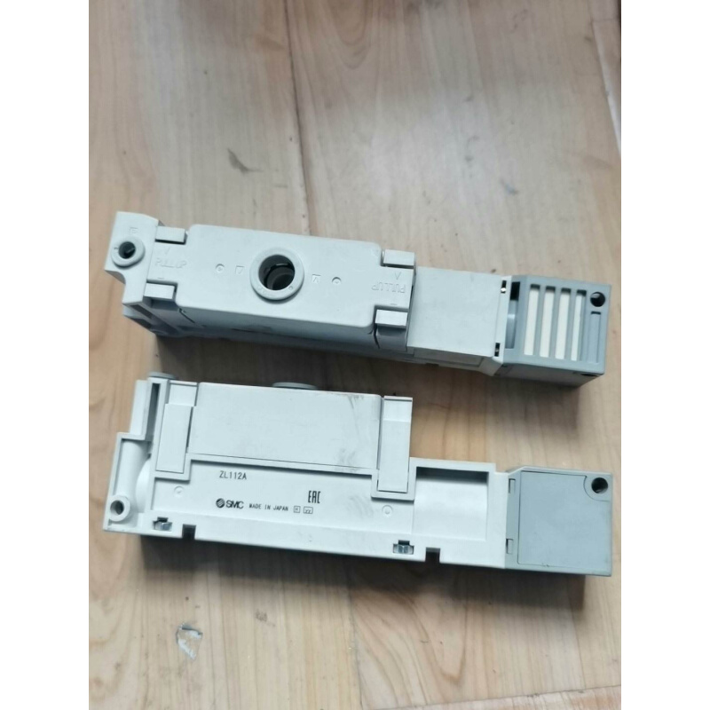 拍前询价：二手拆机SMC真空产生器ZL112A  成色漂亮，需要的联系