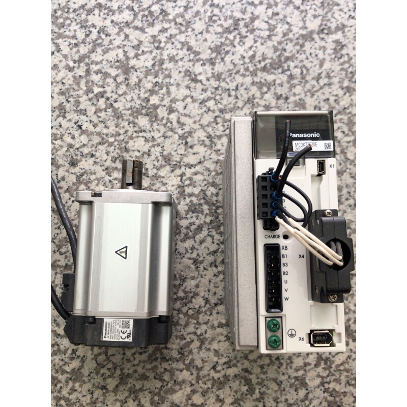 拍前询价：伺服驱动器MCDKT3520E 电机MHMJ082G全新原装拍前请询