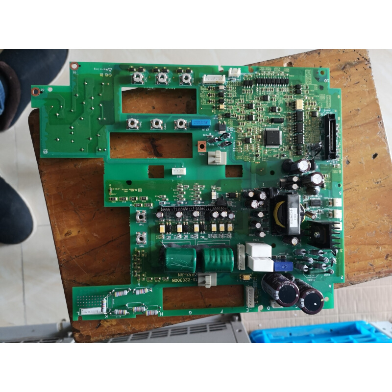 拍前询价：[议价]SJ700-220HFEF2驱动电源板 拆机，成色漂亮