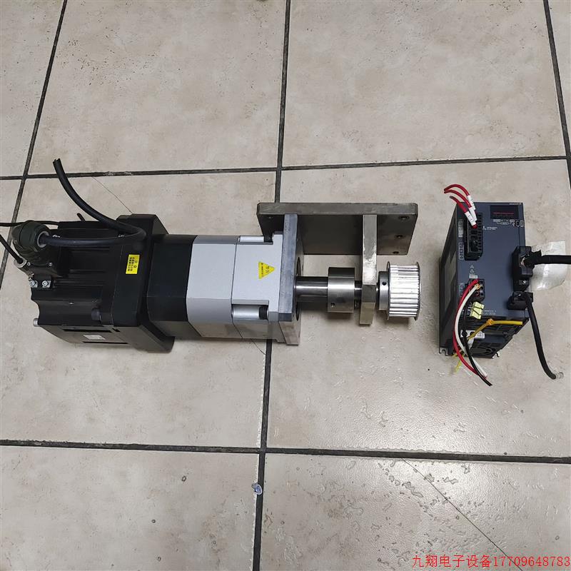 拍前询价:三菱伺服马达JE-300A整套出