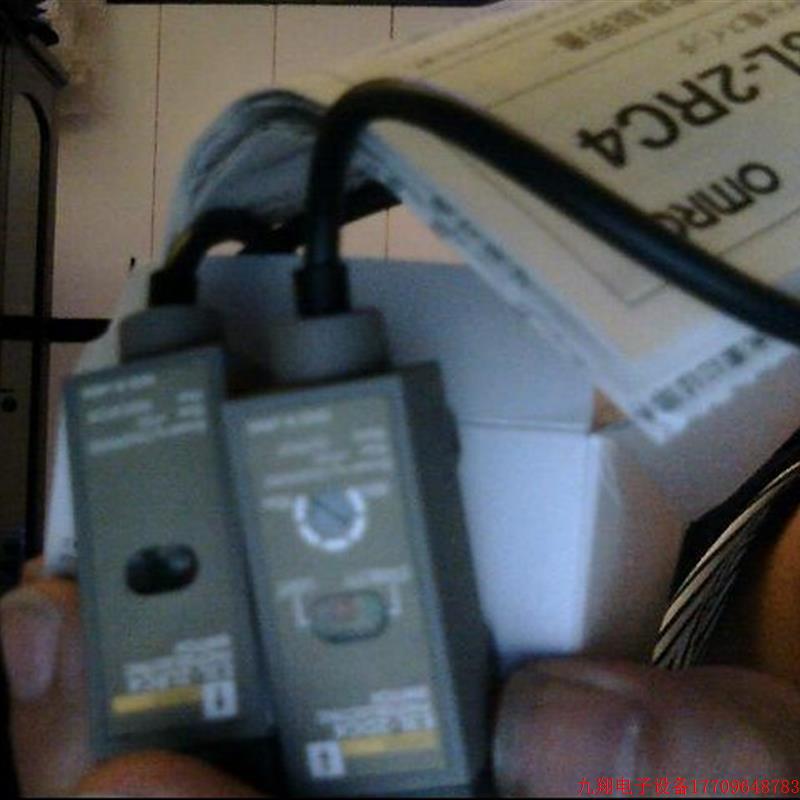 拍前询价:正品光电开关E3L-2RC4/2DC4/2LRC4/E3M-VG22/E3GM-MA11