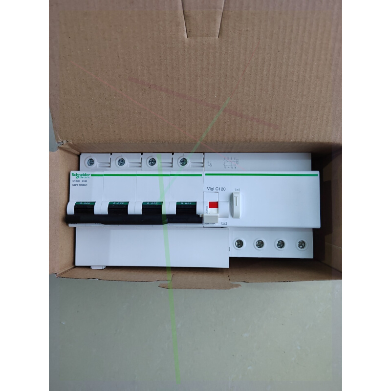 拍前询价：全新 施耐德漏电保护器断路器开关C120H 4P c80A。
