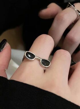 年新墨镜戒指小众设计恶搞趣味男女潮ins开口可调节个指环
