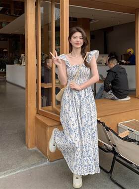小飞袖法式温柔背带连衣裙夏季