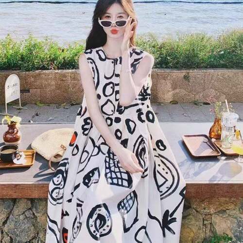 度假风抽花袖连衣裙夏宽松遮肚