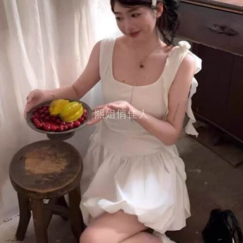 夏季纯欲吊带A字连衣裙显瘦