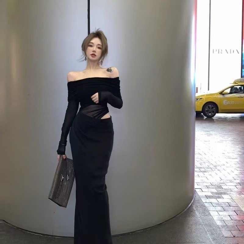 感网纱拼接长袖连衣裙女春季气质时尚黑色镂空露腰微透一字肩长裙