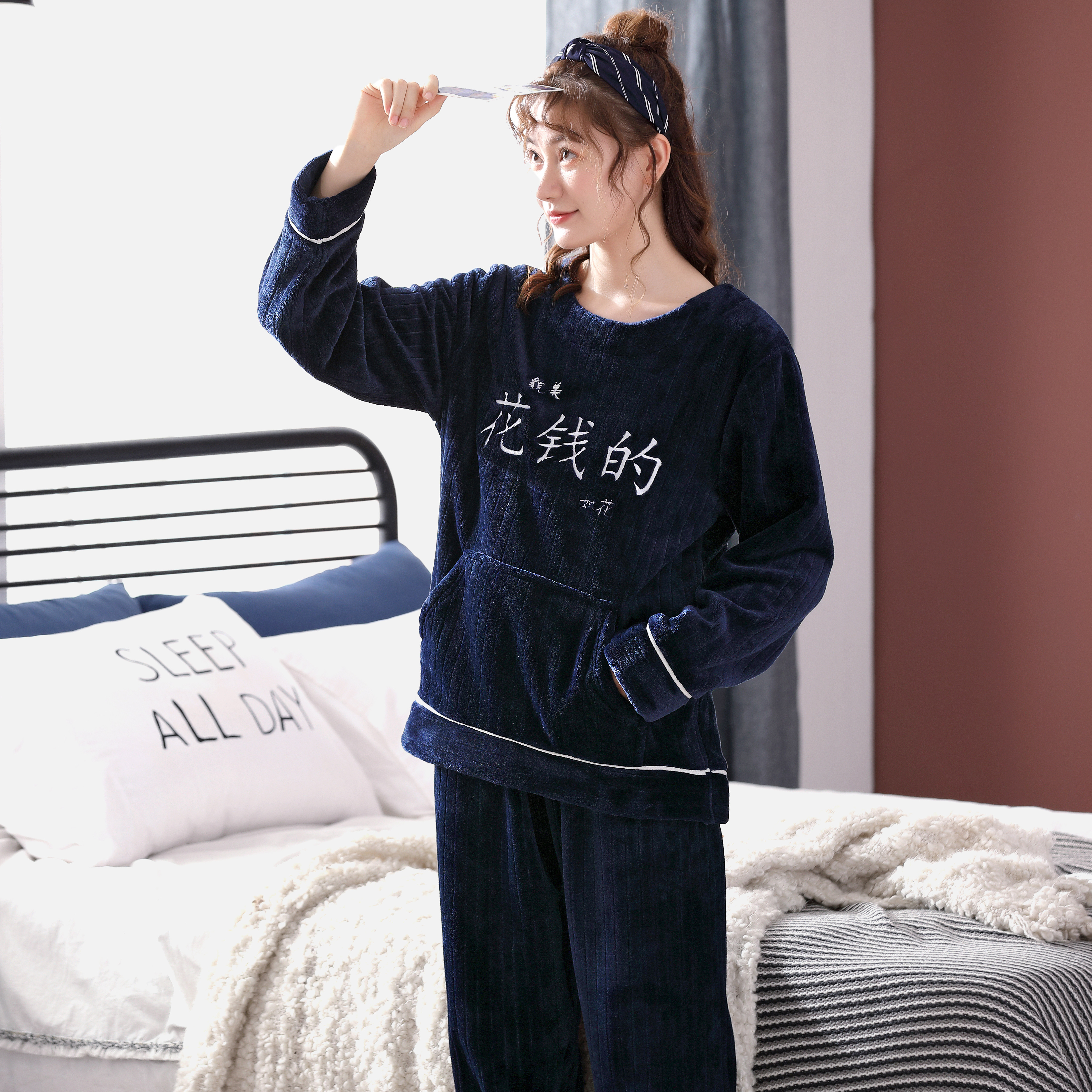 秋冬款法兰绒睡衣女卡通2025年新款冬季加厚珊瑚绒学生家居服套装,女士内衣/男士内衣/家居服,睡衣/家居服套装,淘宝优惠券,粉丝福利购,淘宝优惠卷