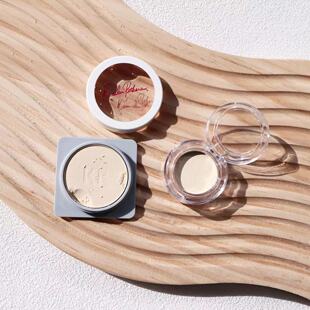 小猴子推荐 日本 碧诗雅单色高光 kp102 136 立体提亮水光肌压盘