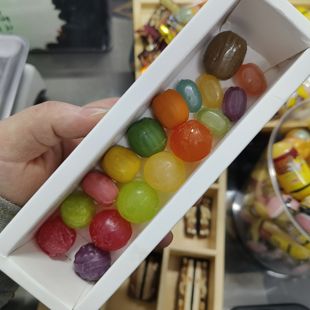 进口水果硬糖和咖啡硬糖