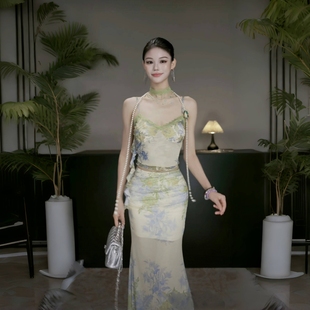 长裙女夏季 绿色吊带上衣包臀半裙套装 鱼尾连衣裙 新中式 GirlsAt18