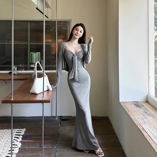 秋季 开衫 新款 女性感御姐风修身 收腰长裙两件套 纯欲套装 GirlsAt18