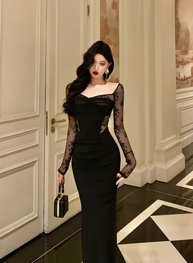 GirlsAt18 性感蕾丝拼接鱼骨丝绒连衣裙秋冬圣诞氛围气质包臀长裙