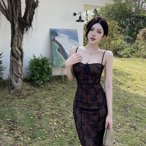 法式性感蕾丝吊带连衣裙鱼尾长裙