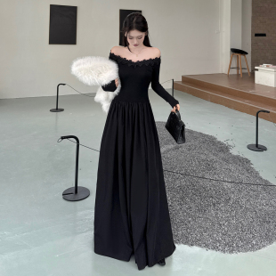 气质收腰长裙 连衣裙女秋冬新款 GirlsAt18 性感黑色蕾丝一字肩长袖