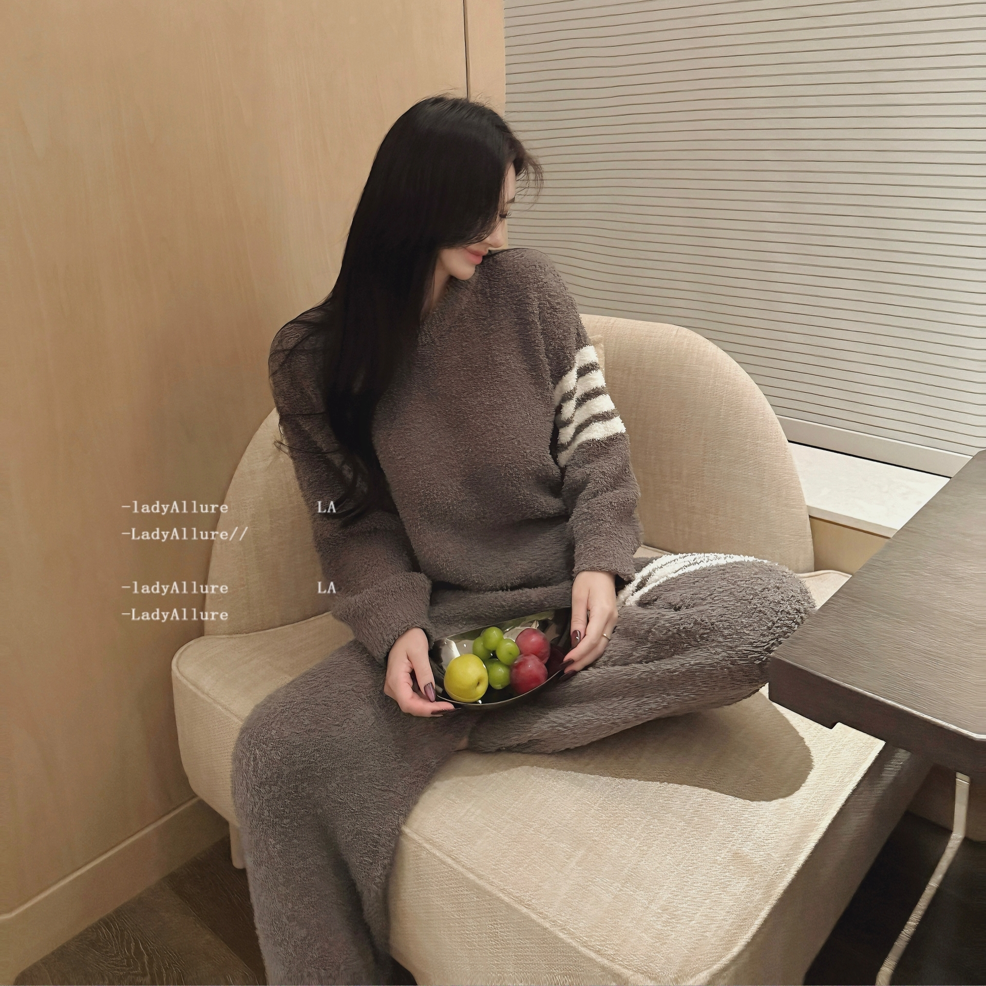 「LA」简奢灰调*休闲松弛加厚冬简约三道杠半边绒保暖睡衣女套装