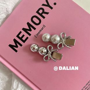 高级感银色蝴蝶结珍珠发夹女新款气质百搭刘海侧边夹碎发夹鸭嘴夹