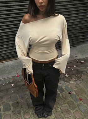 Slim fit sexy waist cinched V-neck top修身性感收腰V领上衣女