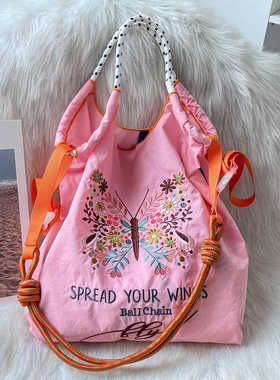 日系新款ball chain休闲刺绣购物袋蝴蝶花单肩斜跨手提包大容量包