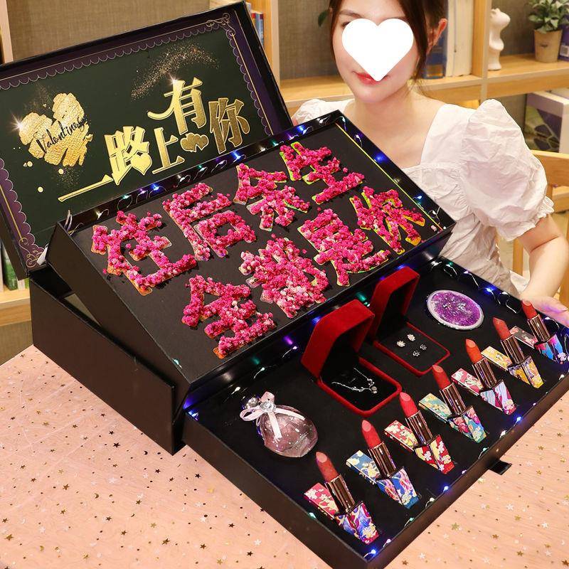 38妇女节礼物送女友女生对象老婆三八女神节日礼品仪式感浪漫高档